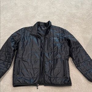 Vineyard Vines Black Puffer Jacket with Quilted Design